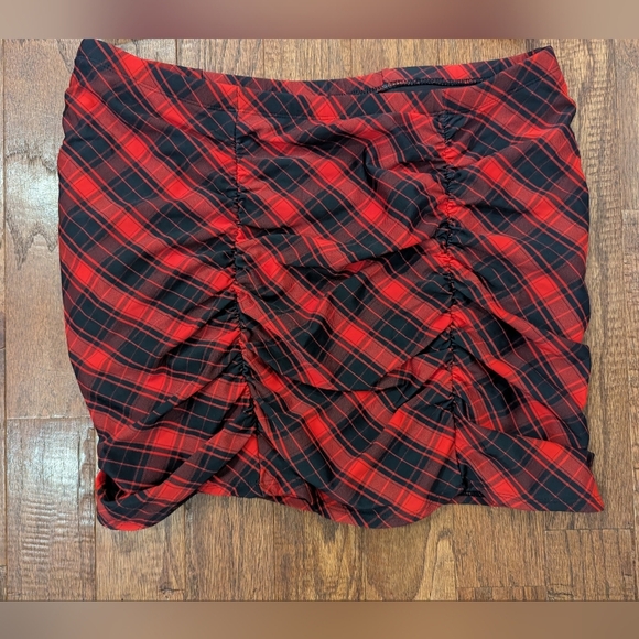 Torrid Retro Red Plaid Swim Top 0x & Ruched Swim Skirt With Brief 1x - Picture 12 of 13